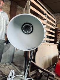 Lampada da tavolo