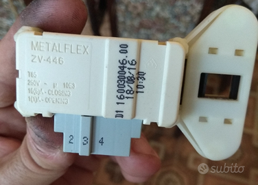 Elettroserratura porta Lavatrice Indesit EWC 91083