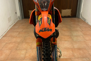 Ktm 250 exc tpi six days