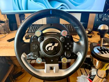 Thrustmaster T-GT-II con pedaliera