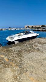 Natante a motore mt.7 + carrello omologato