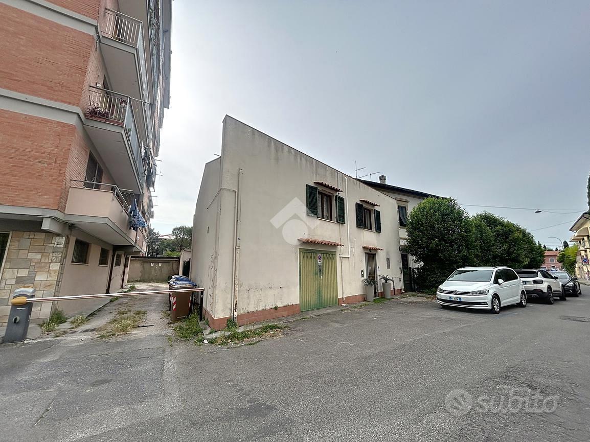 4 LOCALI A PISA
