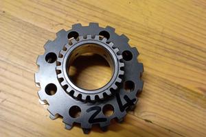 Pignone vespa z24 DRT per corona z65 8 molle