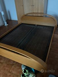 letto matrimoniale e materasso
