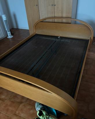 letto matrimoniale e materasso