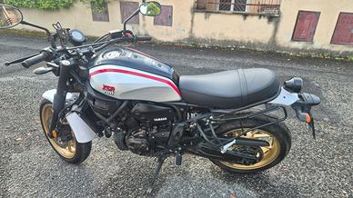 YAMAHA XSR700 XT TRIBUTE