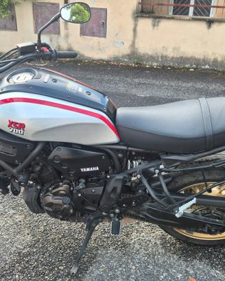 YAMAHA XSR700 XT TRIBUTE
