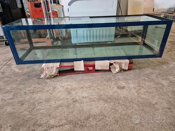 ACQUARIO PER ESPOSIZIONE CROSTACEI USATO