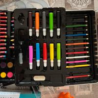 Kit per disegnare infanzia