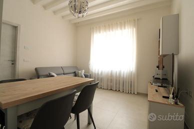 2 LOCALI A TOSCOLANO-MADERNO