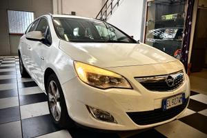 Opel Astra 1.4 Turbo 140CV Sports Tourer GPL Tech 