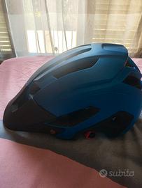 casco uomo mountain bike usato.