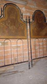 Oggetti in ferro battuto e metallo antichi trovati