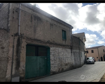 Casa da ristrutturare in pietra