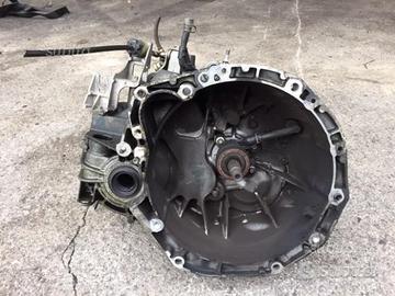 Cambio Renault Scenic 04 1900cc TD F9QD8 6 M