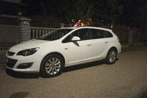 Opel Astra diesel 1.7 S.w sportwagon 2014