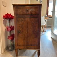 Mobile contenitore in legno