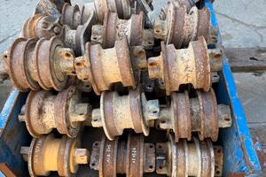 Rulli inferiori Fiat 505 605 Landini 6500 ed altri