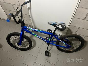 bici bmx nuova