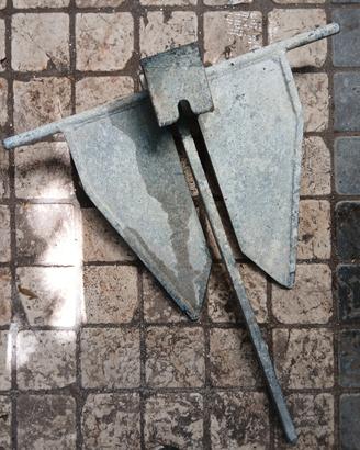 ancora danforth 12 kg e 30 mt di catena 8 mm