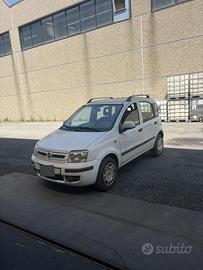 Fiat Panda anno 2012  benzina e metano