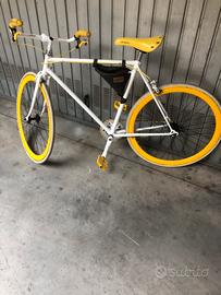 Bicicletta fixed scatto fisso 28