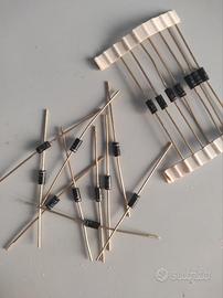 5 Pezzi - Diodo Raddrizzatore ITT BY135 150V 1A