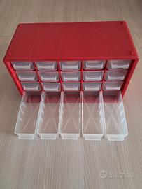 Set di valigette e contenitori porta minuteria