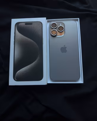 iPhone 15 Pro Max 256GB Titanio Naturale-usato poc