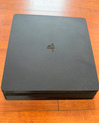 Playstation 4 slim