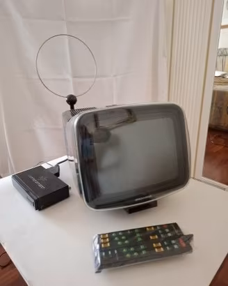 Televisore brionvega algol 11
