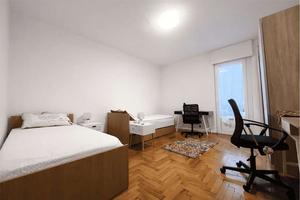 AMPIA STANZA DOPPIA PER STUDENTESSE UNIVERSITARIE