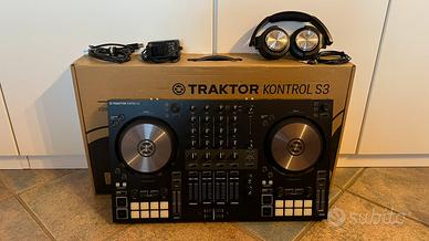 Native Instruments Traktor Kontrol S3