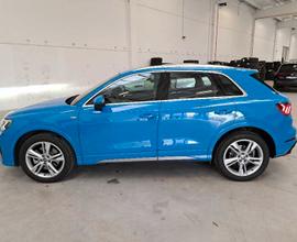 AUDI Q3 40 TDI quattro S tronic S Line Edition