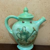 Teiera in terracotta decorata