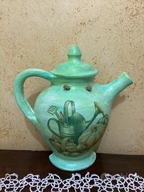 Teiera in terracotta decorata