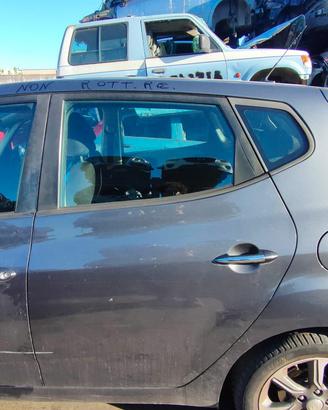 HYUNDAI IX20 2016 PORTA ANTERIORE SX/DX