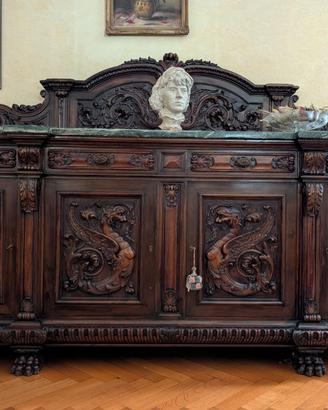 Credenza antica con piano in marmo