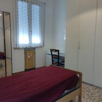 Camera 15 mq uso singola in appartamento da due