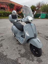 Piaggio Vespa 300 GTS hpe usata in vendita