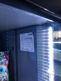 Distributore vending