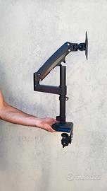 Supporto da scrivania per monitor