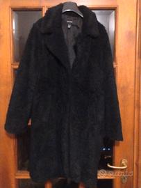 cappotto nero ecopelliccia 