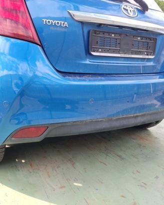 Paraurti posteriore TOYOTA YARIS del 2016