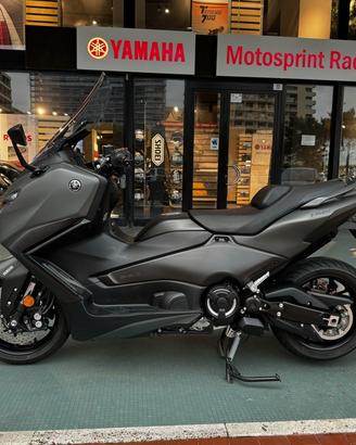 Yamaha T Max 560