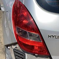 HYUNDAI I 20 FANALE POSTERIORE SX