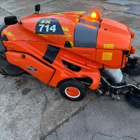 M168 - Motospazzatrice con aspirazione