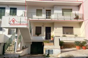 Grande abitazione con 3 camere e 2 bagni