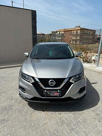 Nissan Qashqai 1.6 dCi 2WD Visia/..