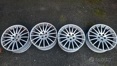 Cerchi Alfaromeo da 17